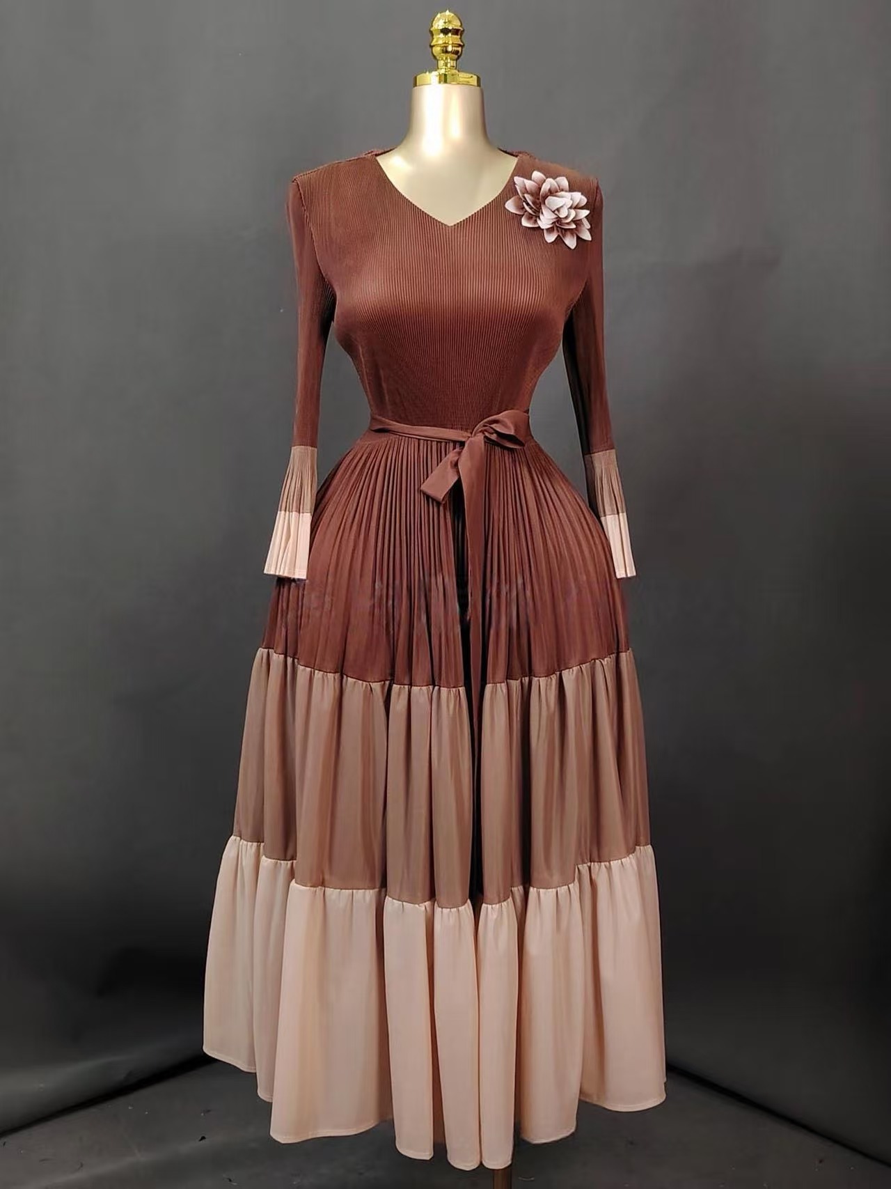 Musical Instrument Africa - Miyake Pleated Winter New V-neck Dresses